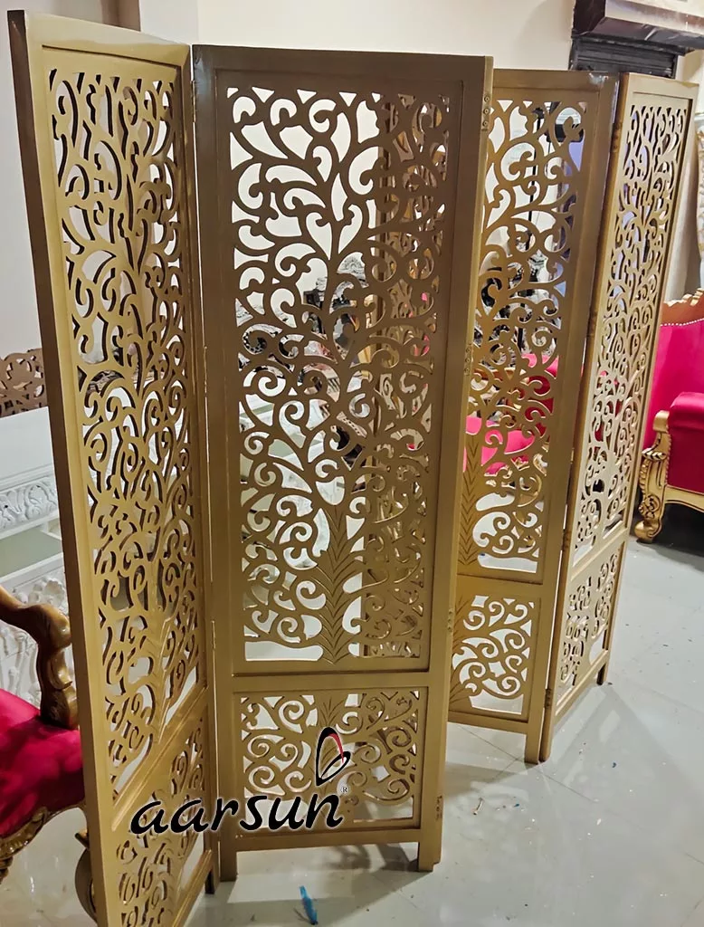 5 Panel Room Partition in Gold Polish view 3